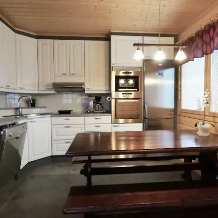 Levillas Adjutantti A&b レヴィ